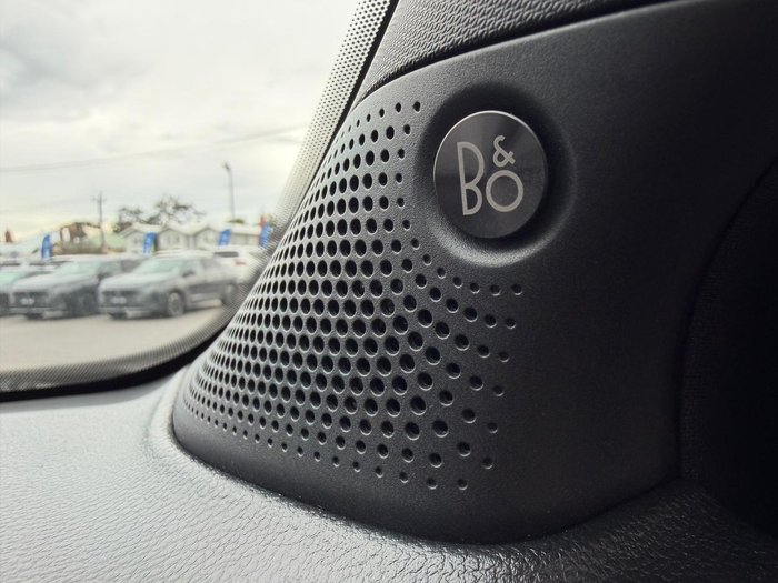 2023 Ford Everest Platinum