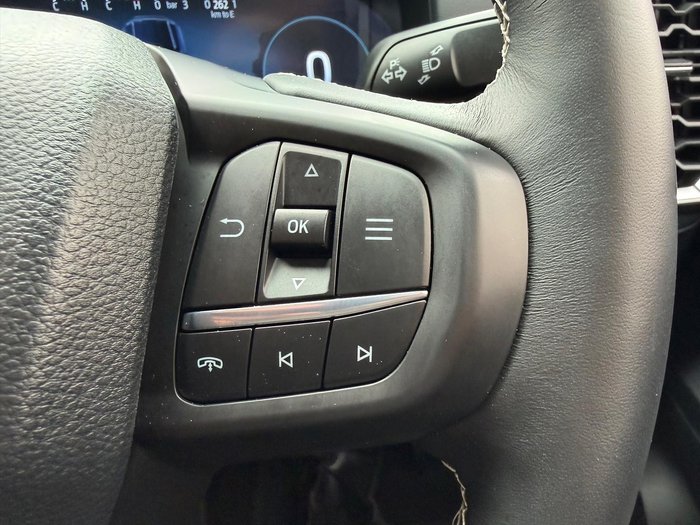 2024 Ford Everest Platinum