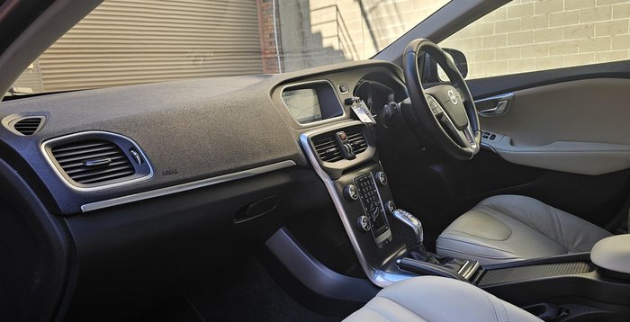 2013 Volvo V40 T4 Luxury MY13 Caspian Blue