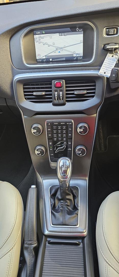 2013 Volvo V40 T4 Luxury MY13 Caspian Blue