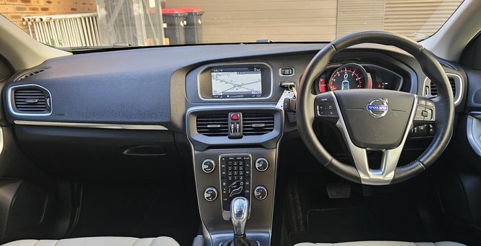 2013 Volvo V40 T4 Luxury MY13 Caspian Blue