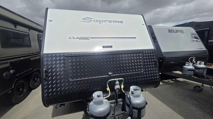 2026 Supreme 1860_R_K1e3_T Classic Tourer 18'6