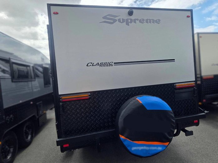 2026 Supreme 1860_R_K1e3_T Classic Tourer 18'6