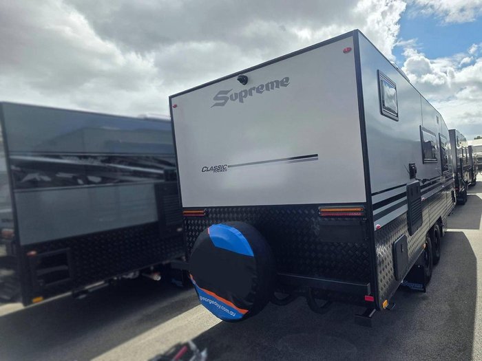 2026 Supreme 1860_R_K1e3_T Classic Tourer 18'6