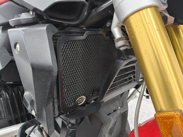 2017 BMW Motorrad R1200R Red