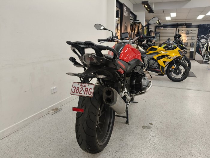 2017 BMW Motorrad R1200R Red