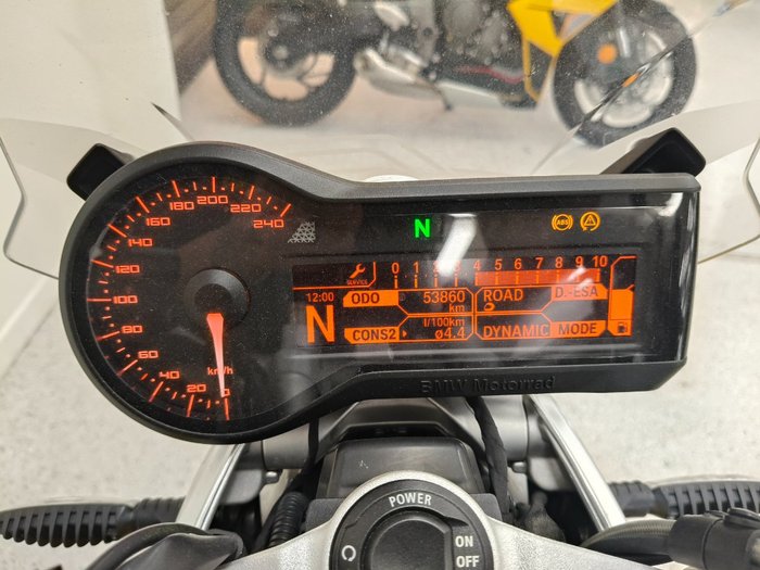 2017 BMW Motorrad R1200R Red