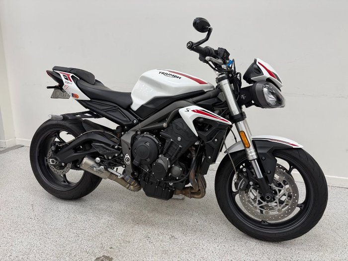 2022 Triumph STREET TRIPLE S 660 LAMS White