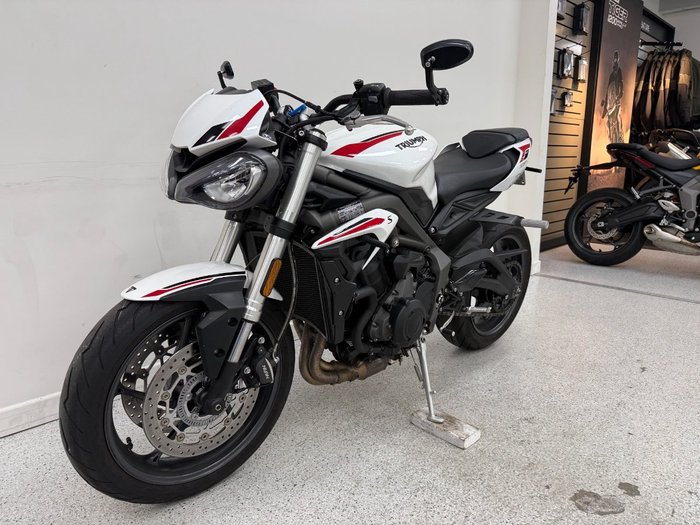2022 Triumph STREET TRIPLE S 660 LAMS White
