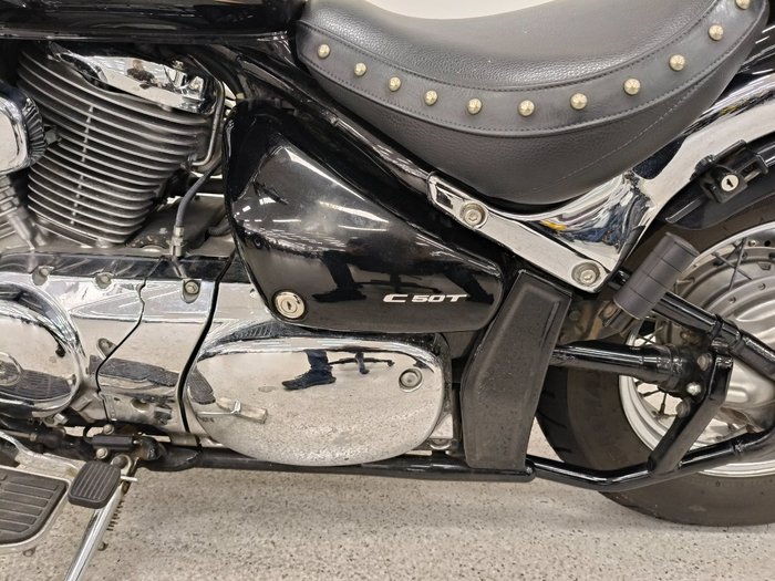2019 Suzuki VL800T (BOULEVARD C50T) Black
