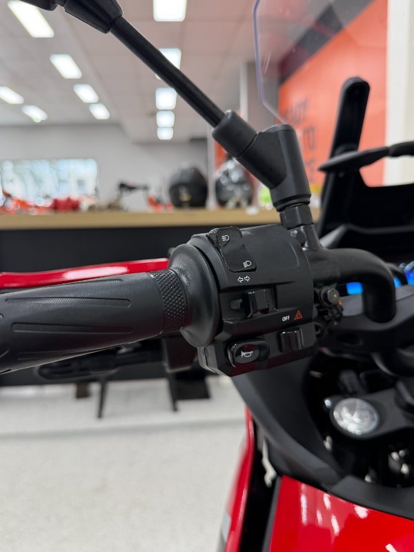 2024 YAMAHA TRACER 7 (MT07TRA) Red