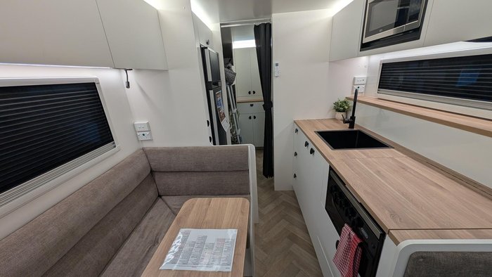 2026 Traveller Track 18' Bunk