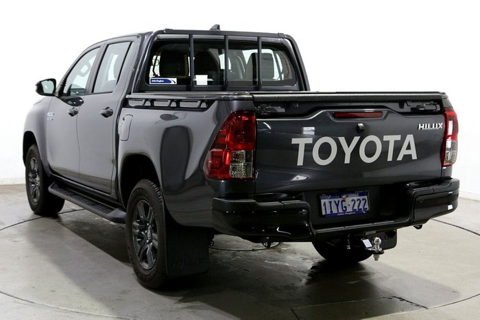 2025 Toyota Hilux SR 48V
