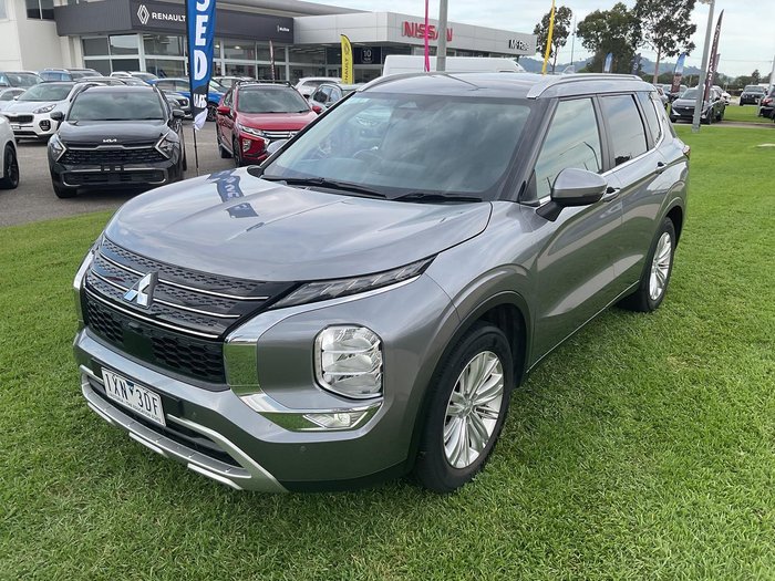 2023 Mitsubishi Outlander LS