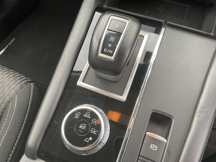 2023 Mitsubishi Outlander LS