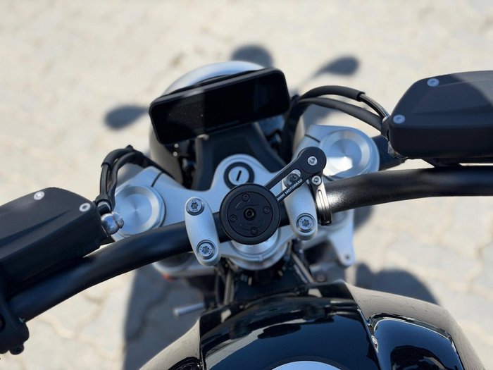 2025 BMW R 12 HL R 12 Red