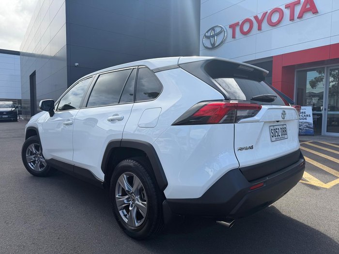 2022 Toyota RAV4 GX