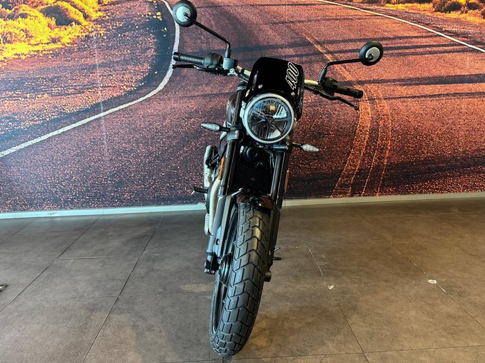2026 Triumph Tracker 400 Tracker Black