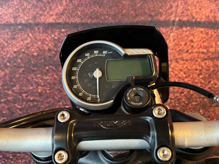 2026 Triumph Tracker 400 Tracker Black