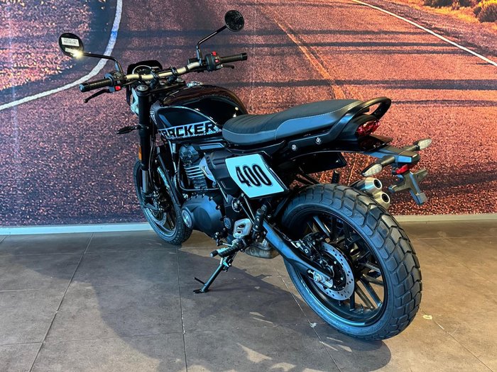 2026 Triumph Tracker 400 Tracker Black