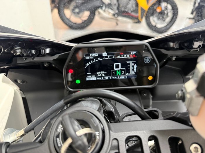 2025 YAMAHA YZF-R1 Black