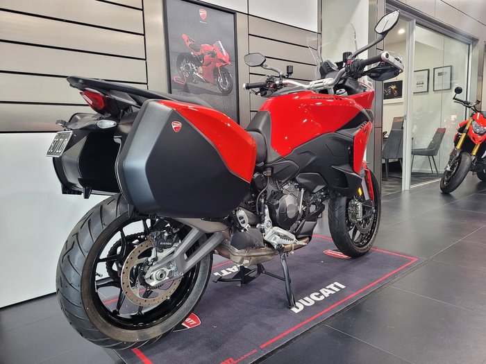 2025 Ducati Multistrada V2 S