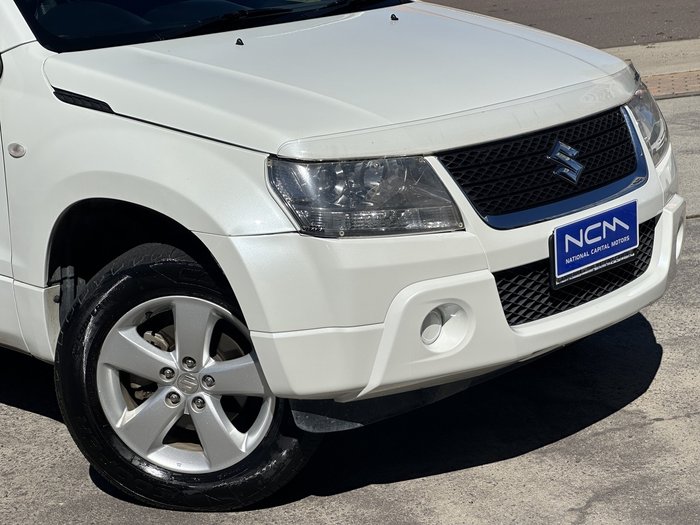 2011 Suzuki Grand Vitara (4x4)
