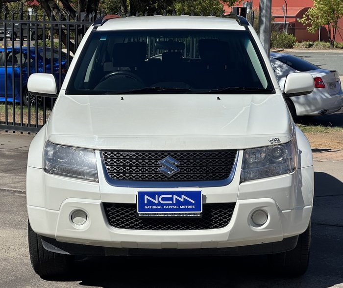 2011 Suzuki Grand Vitara (4x4)