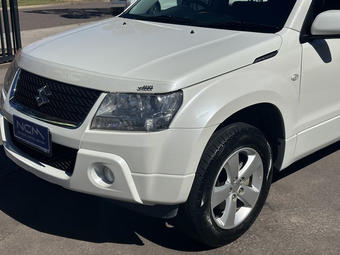 2011 Suzuki Grand Vitara (4x4)