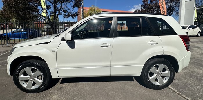 2011 Suzuki Grand Vitara (4x4)