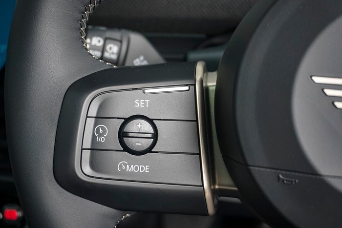 2026 MINI Aceman SE Favoured