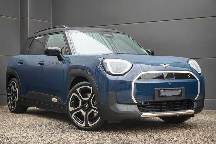 2026 MINI Aceman SE Favoured