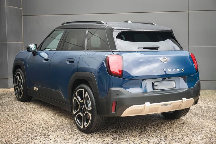 2026 MINI Aceman SE Favoured