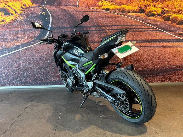 2017 Kawasaki Z900 (ZR900B) Z Green