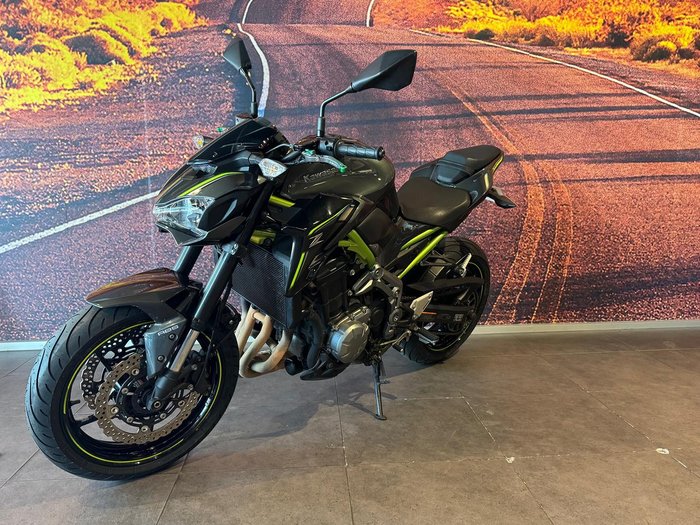 2017 Kawasaki Z900 (ZR900B) Z Green