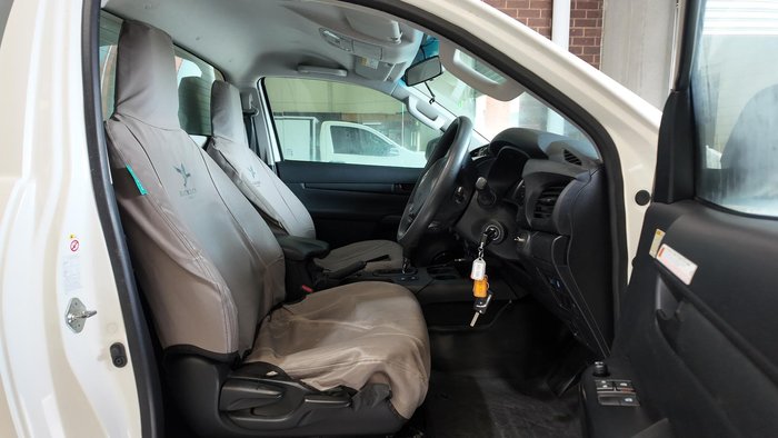 2018 Toyota Hilux SR GUN126R 4X4 Dual Range Glacier White