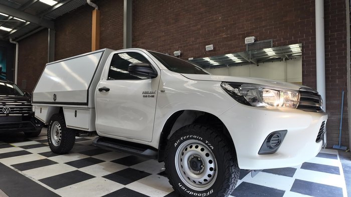 2018 Toyota Hilux SR GUN126R 4X4 Dual Range Glacier White