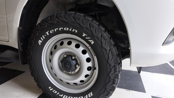 2018 Toyota Hilux SR GUN126R 4X4 Dual Range Glacier White