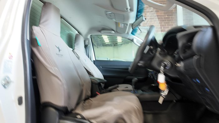 2018 Toyota Hilux SR GUN126R 4X4 Dual Range Glacier White