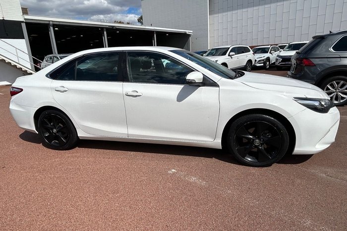 2015 Toyota Camry Atara SX