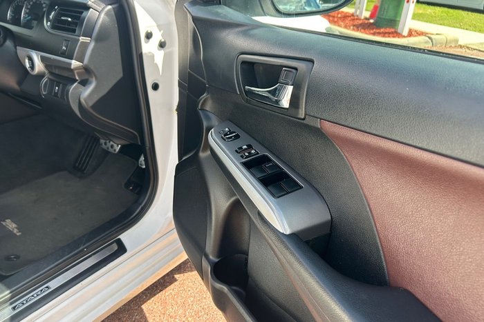 2015 Toyota Camry Atara SX