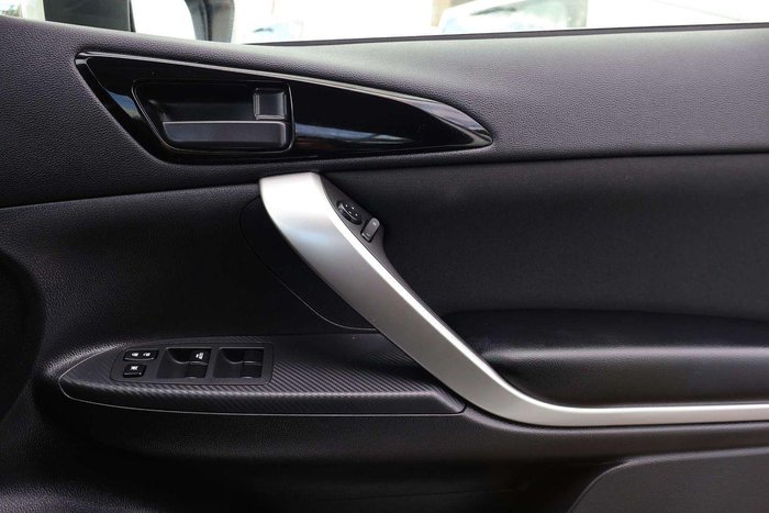 2024 Mitsubishi Eclipse Cross ES