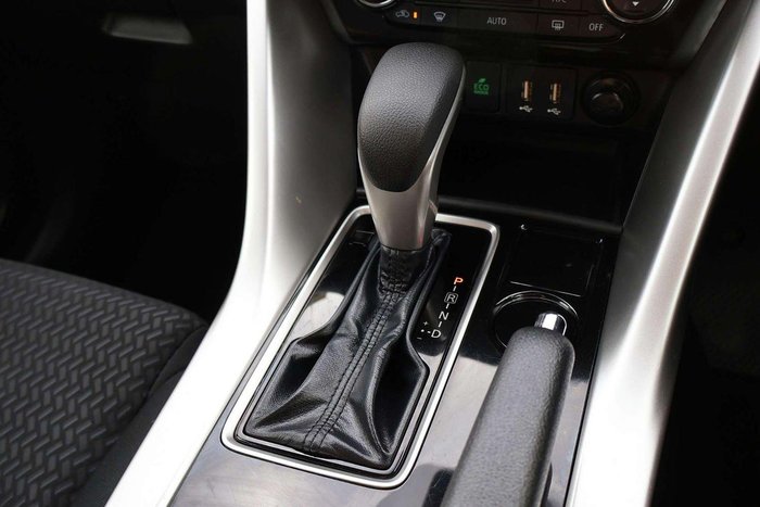 2024 Mitsubishi Eclipse Cross ES