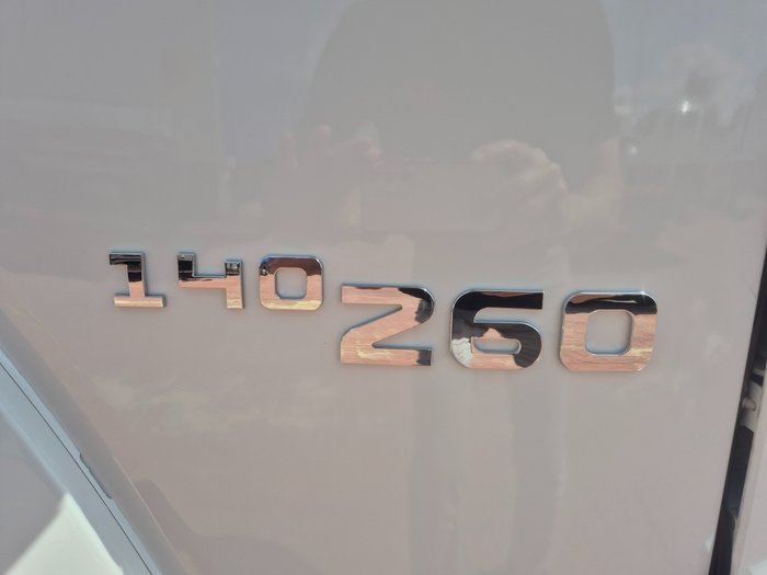 2016 Isuzu Trucks FSR 140/120-260 7 Ton Tray and Crane