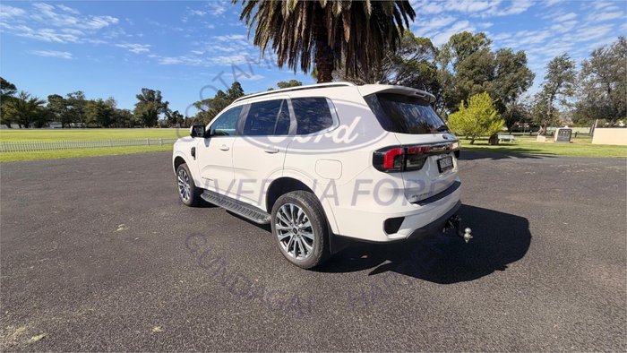 2024 Ford Everest Platinum