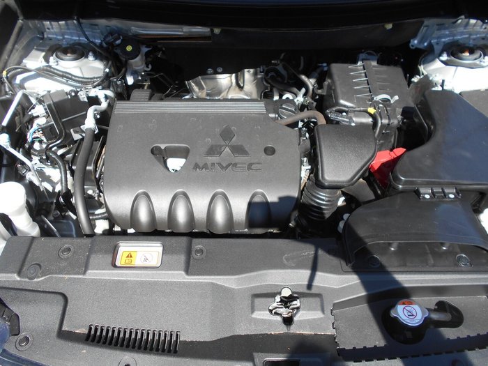 2017 Mitsubishi Outlander LS