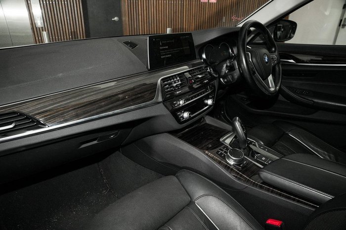 2018 BMW 5 Series 530d Luxury Line
