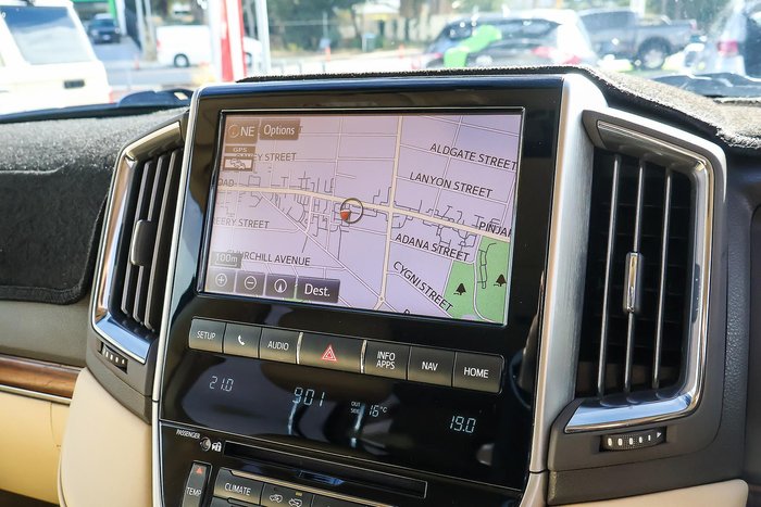 2017 Toyota Landcruiser VX