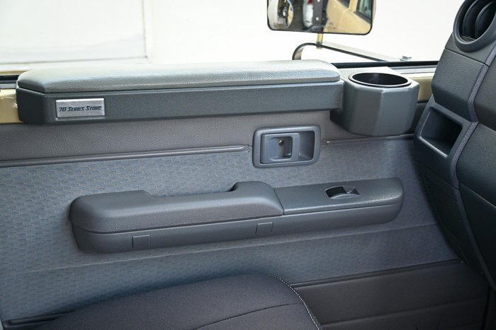 2024 Toyota Landcruiser GXL