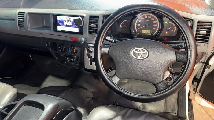 2011 Toyota Hiace Commuter